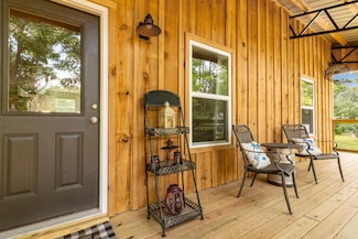 2141 Shelby Ln, Westville, FL 32464