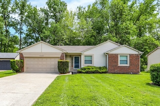 1697 Stacy Lynn Dr, Indianapolis, IN 46231