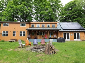 210 Texas Hill Rd, Huntington, VT 05462