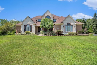 1716 Bent Pine Ct, Ann Arbor, MI 48108