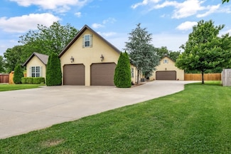 145 Pinto Dr, Little Flock, AR 72756