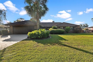 32119 Pike St, Tavares, FL 32778