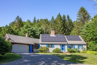 2 N Hillside Rd, South Deerfield, MA 01373