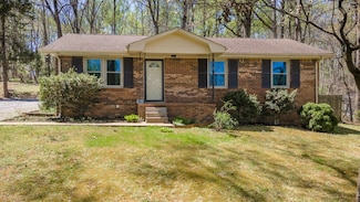 7704 Chester Rd, Fairview, TN 37062