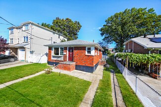 229 Hull Ave, Staten Island, NY 10306