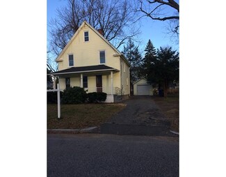 47 Wilton St, Springfield, MA 01109