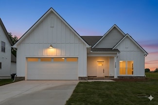 3305 Stonehorn Dr, Bell Buckle, TN 37020