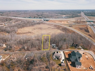 561 Doe Run Dr, Kernersville, NC 27284