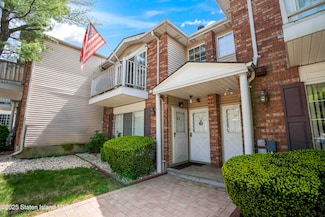 52 Saturn Ln Unit 52, Staten Island, NY 10314