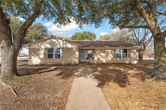 100 York Dr, Lorena, TX 76655