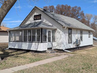 507 Oak St, Silver Creek, NE 68663