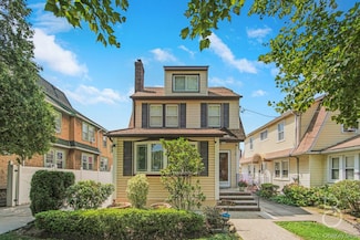 38-22 Clearview Expy, Flushing, NY 11361