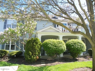 23474 Grist Mill Ct Unit 1, Olmsted Falls, OH 44138