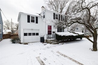 65 Colebourne Rd, Rochester, NY 14609