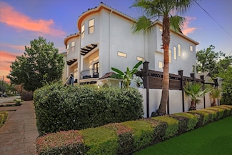 5627 Rose St, Houston, TX 77007