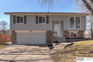 7406 S 53rd St, Omaha, NE 68157