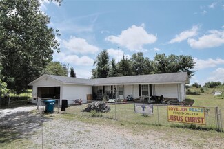 638 W Main St, Caney, OK 74533