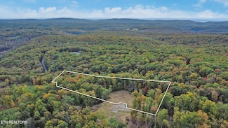 320 Upper Eagles Nest Rd, Crab Orchard, TN 37854