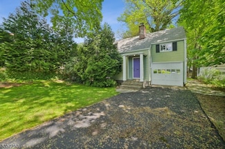 11 S Monroe St, Ridgewood, NJ 07450
