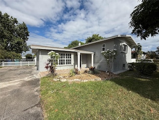 1345 NE 199th St, Miami, FL 33179