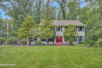 805 Church Ln, Middletown, NJ 07748