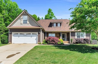 32 Berry Pine Ct, Taylors, SC 29687