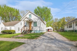 1019 Goodell St, Green Bay, WI 54301
