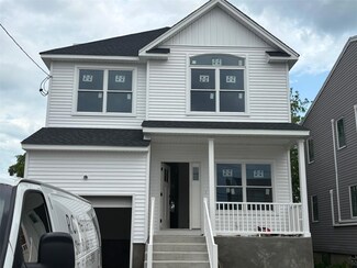 1108 Washington Place, Baldwin Harbor, NY 11510