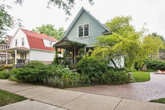 4423 N Lowell Ave, Chicago, IL 60630
