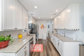 7472 Sunset Harbor Dr Unit 314, Navarre, FL 32566