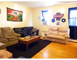 110 Branch St Unit 5, Lowell, MA 01851