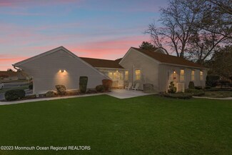 92 Halls Croft Rd Unit A, Freehold, NJ 07728