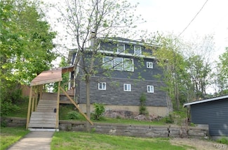 81 N Crossmon St, Alexandria Bay, NY 13607