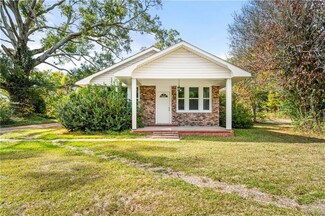 2246 Valley St, Mansura, LA 71350