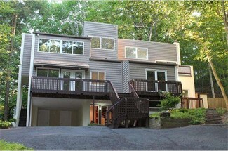 6503 Fleecydale Rd, Carversville, PA 18913