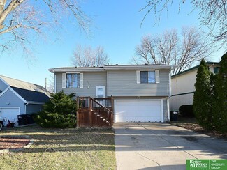 10612 Laurel Ave, Omaha, NE 68134