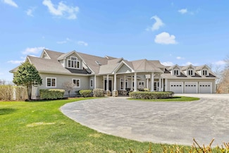 955 Catamount Rd, Pittsfield, NH 03263