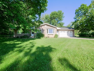1712 Liberty Rd NE, Alexandria, MN 56308