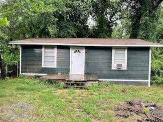 7227 Forest Hills Dr, Frankston, TX 75763