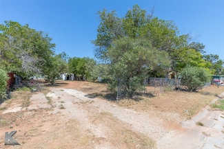810 S 18th St, Abilene, TX 79602