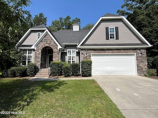 145 Wayland St, Southern Pines, NC 28387