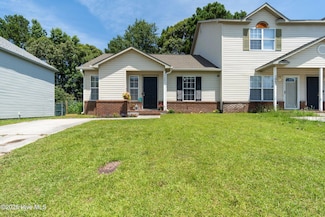 1081 W Pueblo Dr, Jacksonville, NC 28546