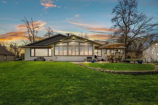 3500 Leonard Point Ln, Oshkosh, WI 54904