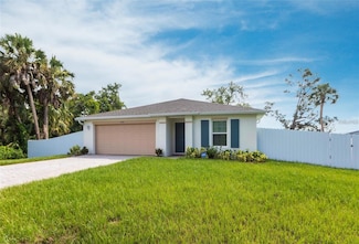 2554 Lakeshore Cir, Port Charlotte, FL 33952