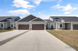 199 E Bridge Rd, Northwood, OH 43619