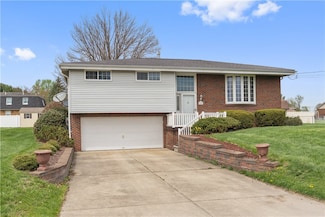 124 Wyndfield Dr, Mount Pleasant, PA 15666