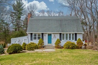 26 Cedar Ln, Westfield, MA 01085