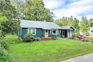 23 Oakes St, North Woodstock, NH 03262