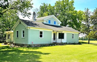 20203 Schweitzer Rd, Three Rivers, MI 49093