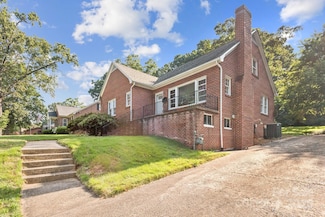 113 Falls St, Morganton, NC 28655